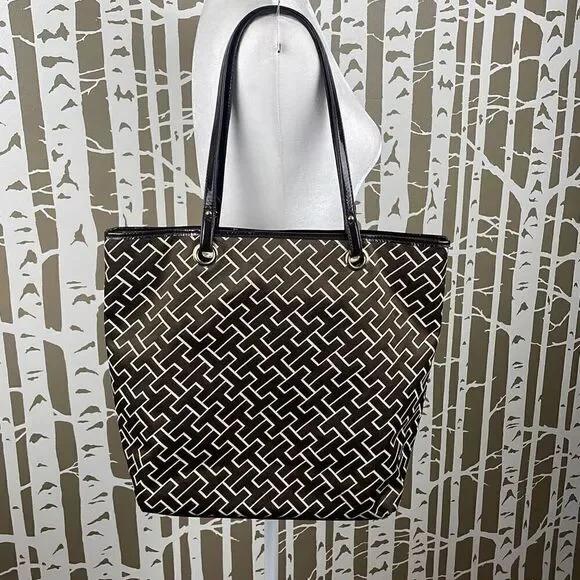 Tommy Hilfiger Logo Print Brown Sateen Patent Leather Trim Tote Bag - Picture 2 of 9